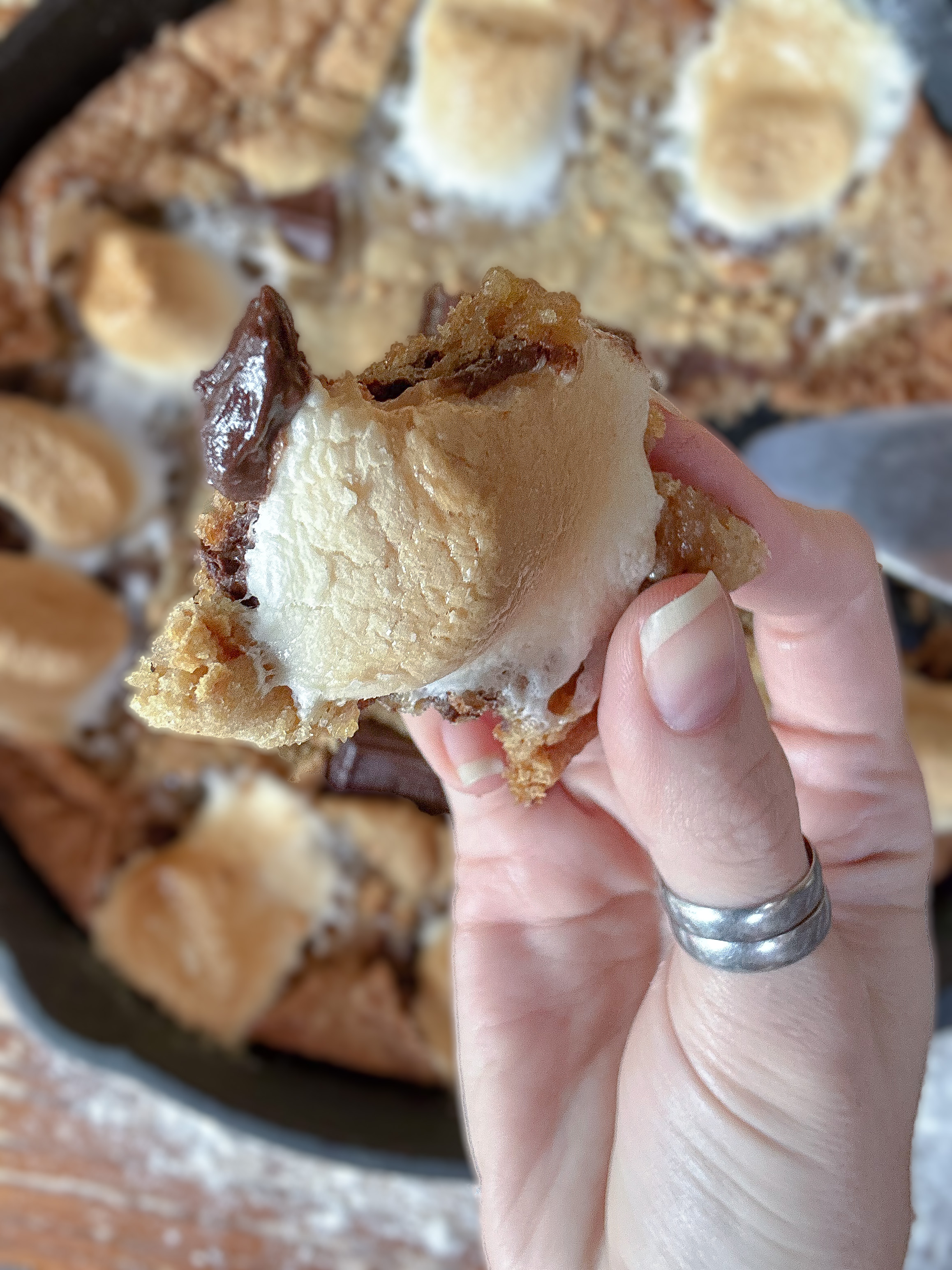 S’MORES SKILLET COOKIE