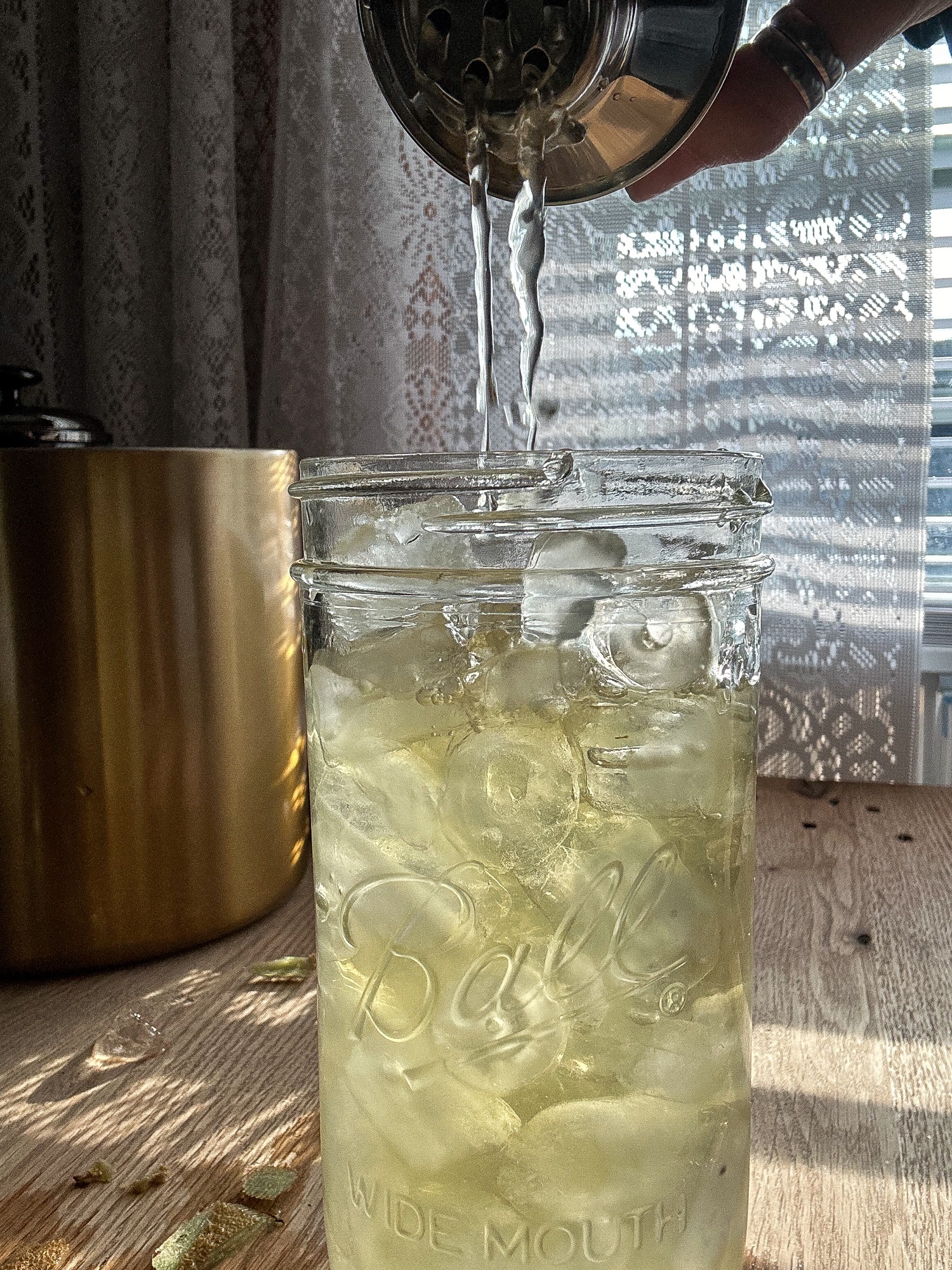 KIWI BASIL CALMING TEA BLEND